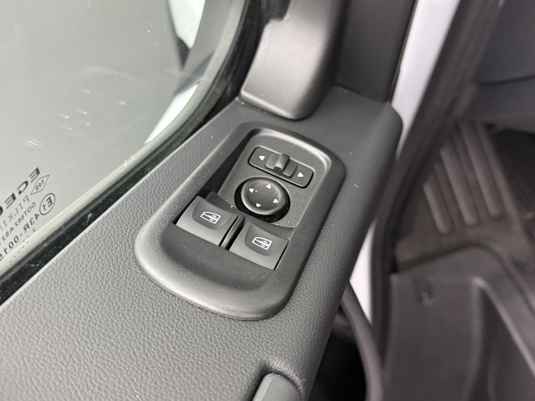 Nissan Interstar