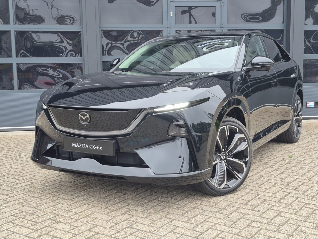 Mazda CX-6e