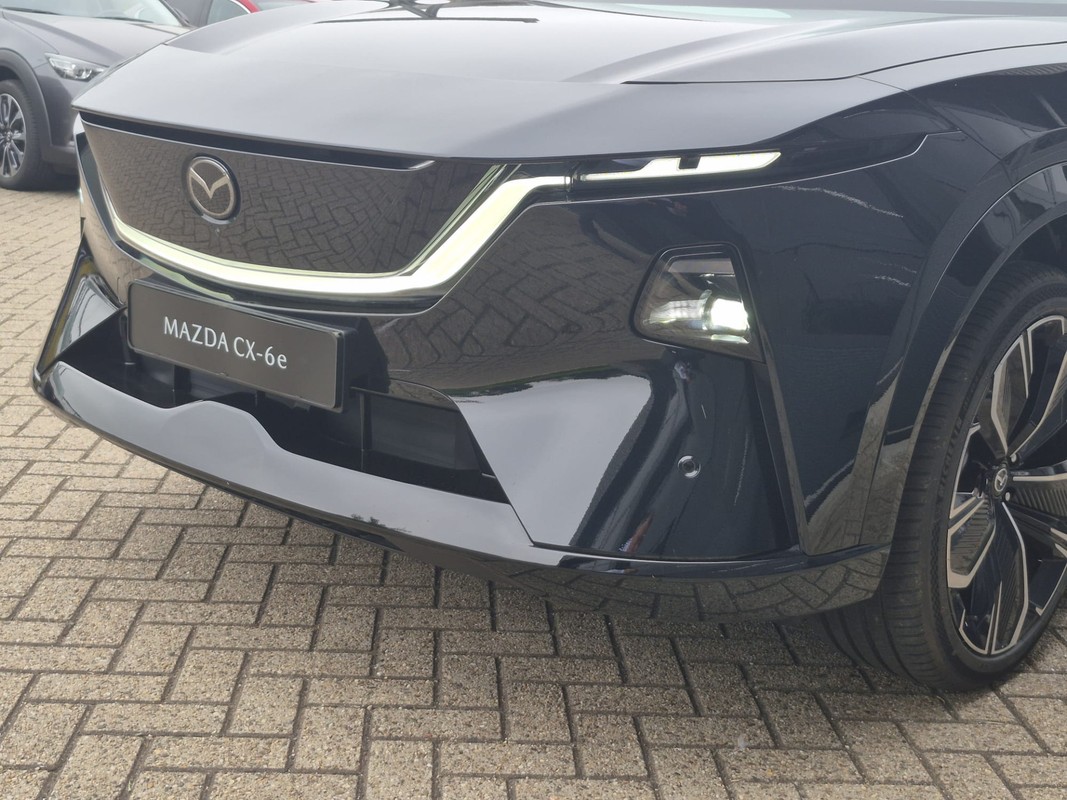 Mazda CX-6e
