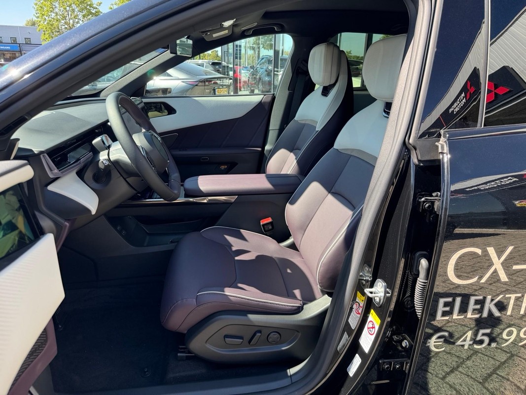 Mazda CX-6e