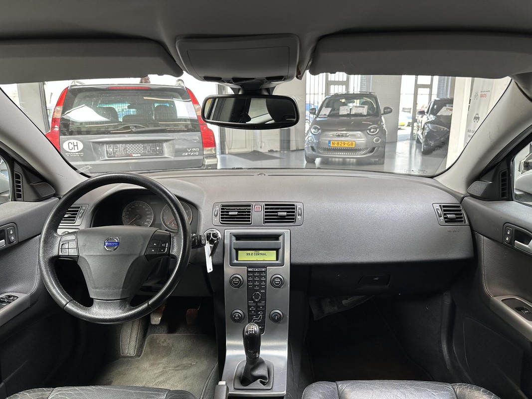 Volvo V50