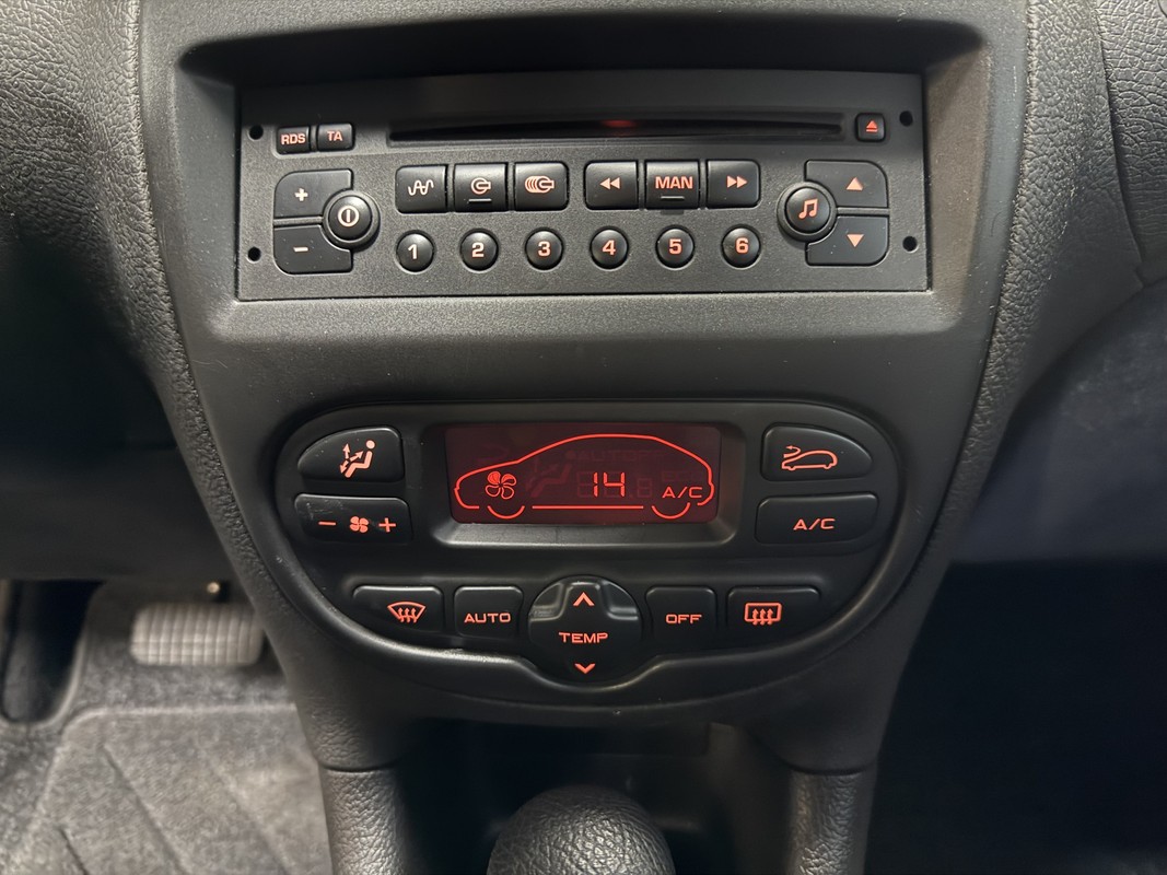 Peugeot 206