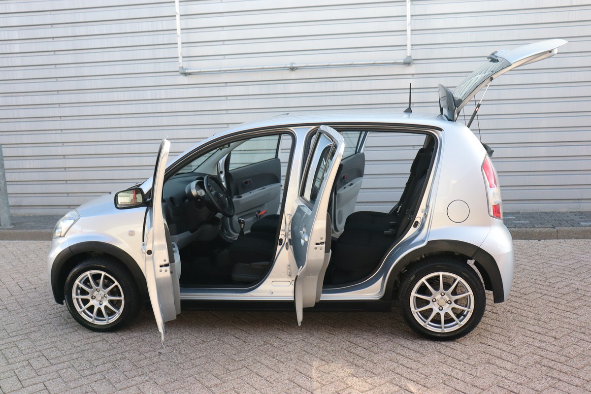 Daihatsu Sirion