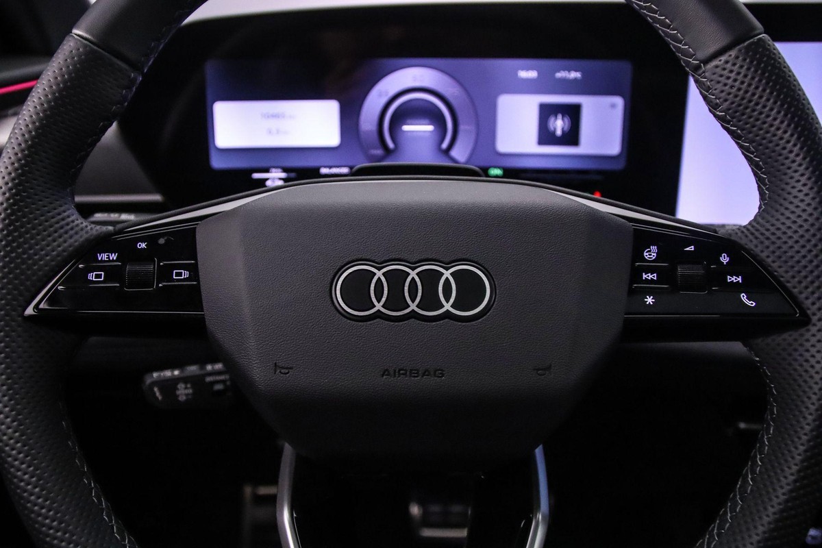 Audi SQ6 e-tron