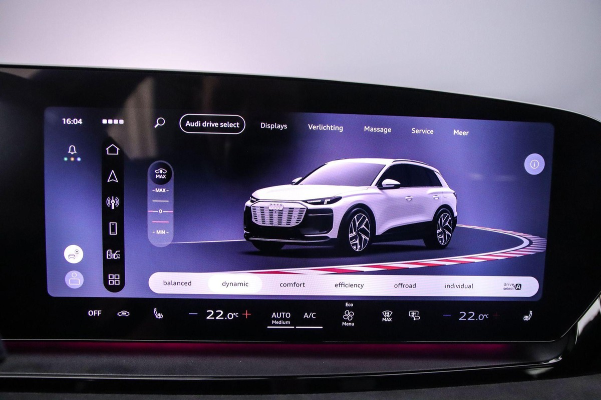 Audi SQ6 e-tron