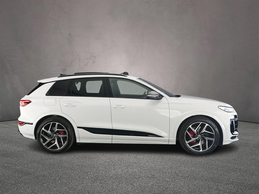 Audi SQ6 e-tron