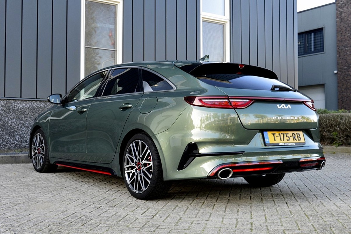 Kia ProCeed