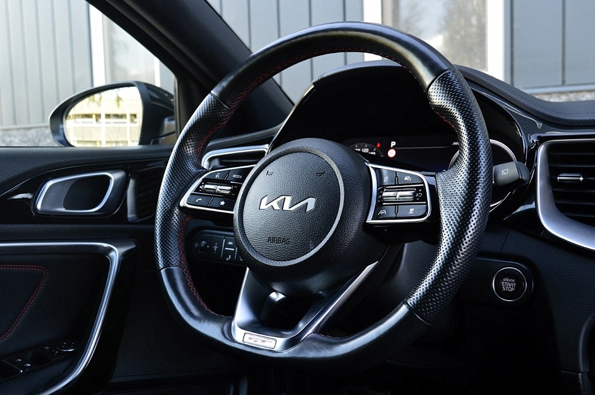 Kia ProCeed