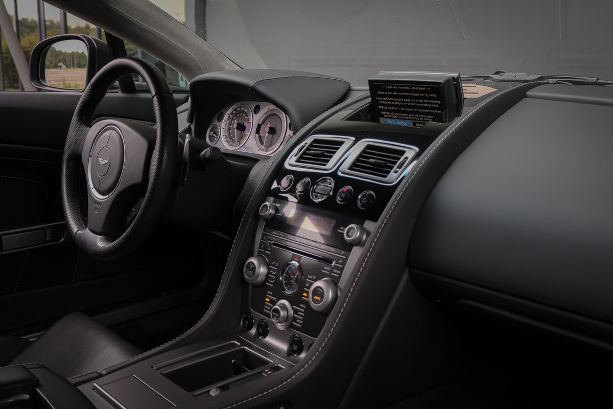 Aston Martin V8 Vantage