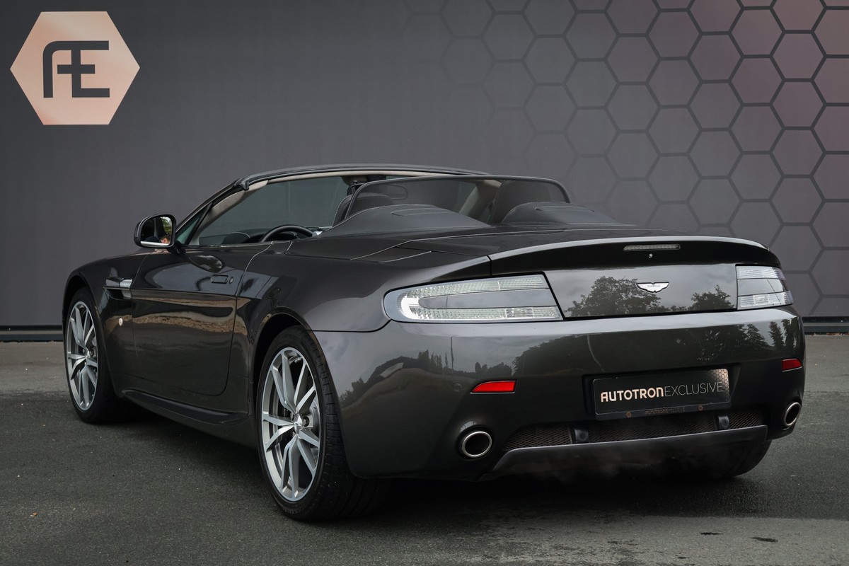 Aston Martin V8 Vantage