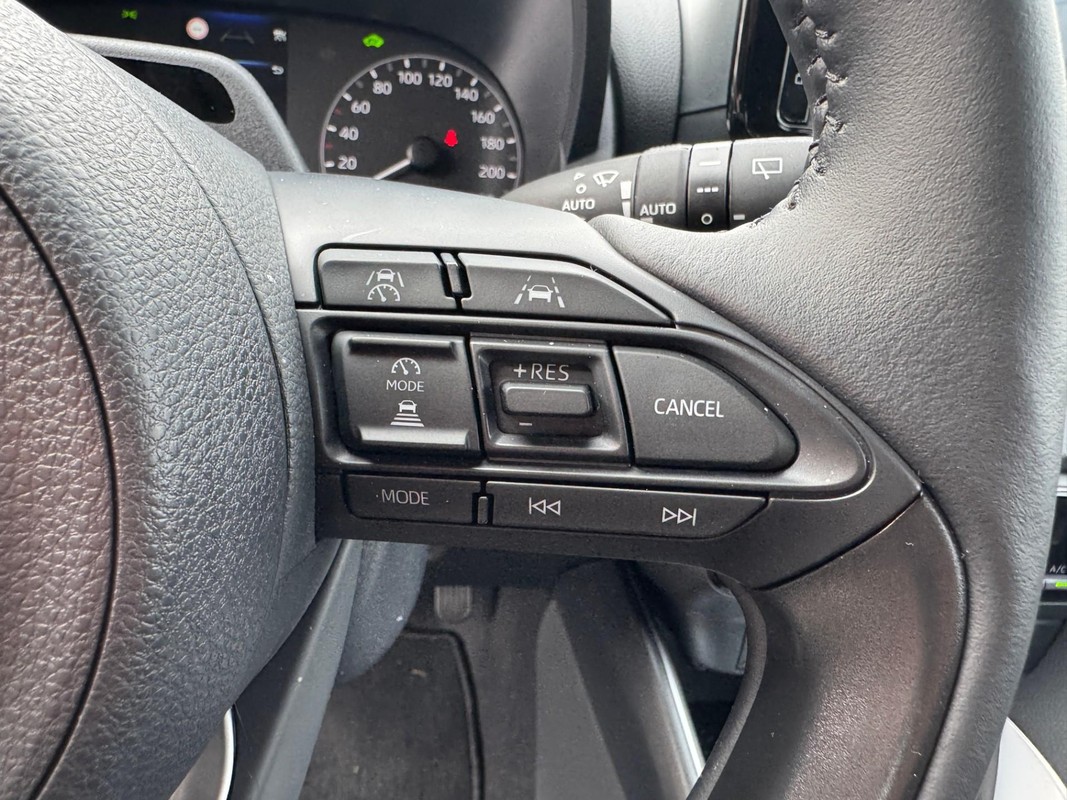 Mazda 2 Hybrid