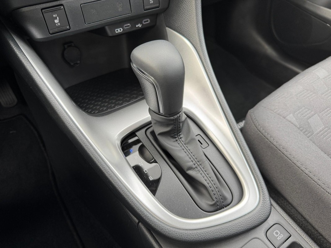 Mazda 2 Hybrid