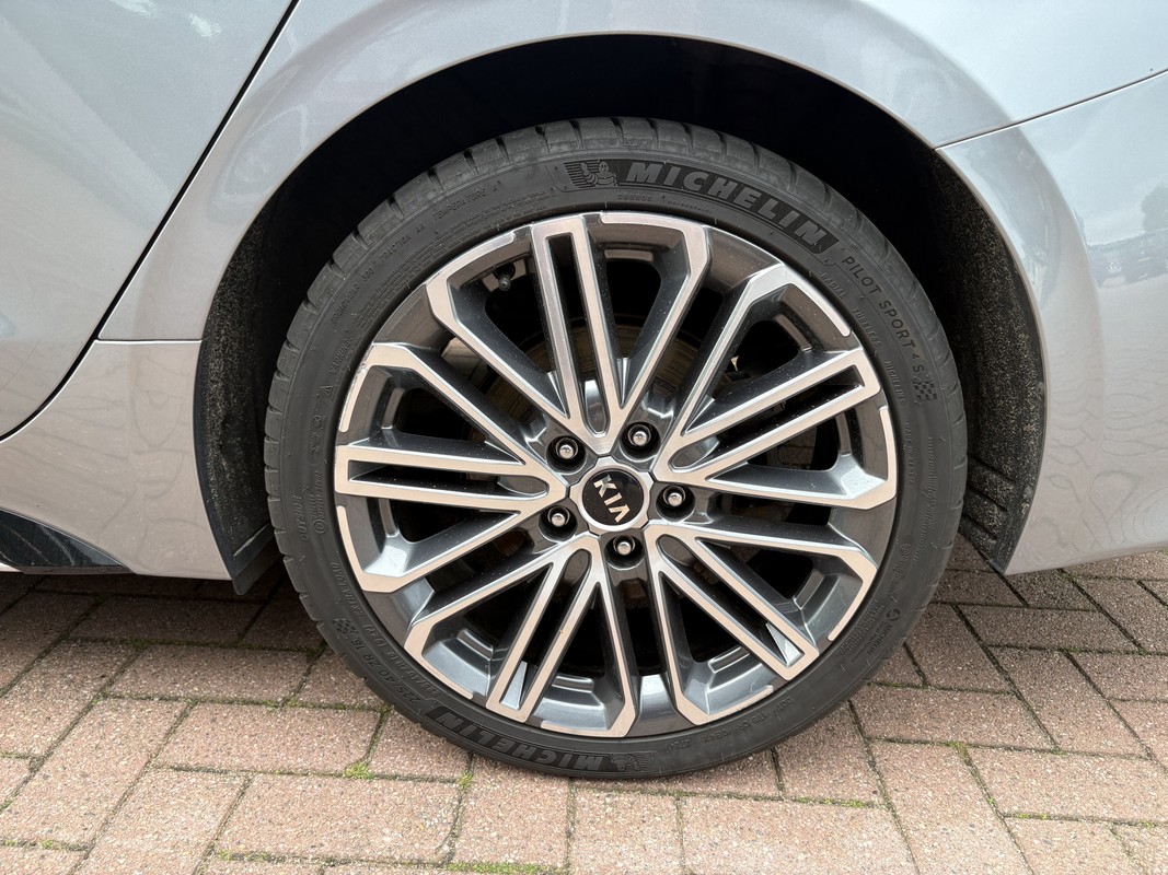 Kia ProCeed