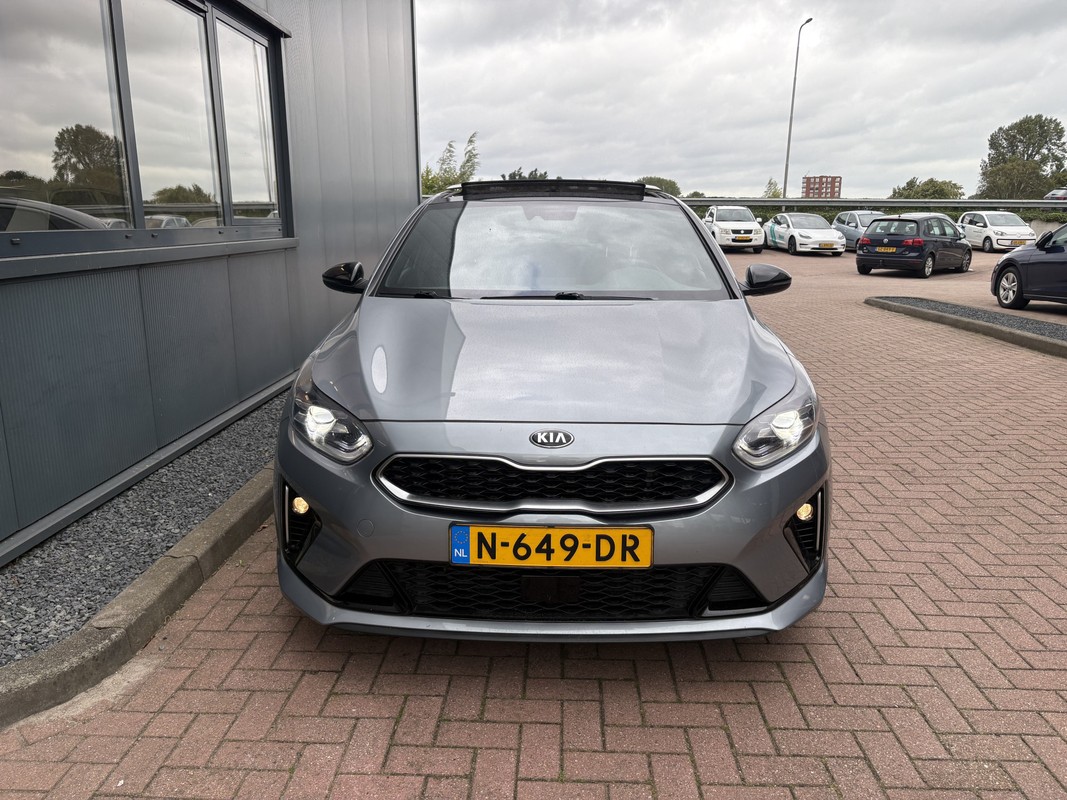 Kia ProCeed