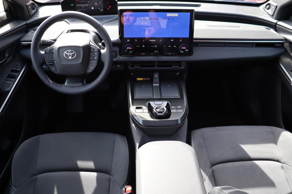 Toyota C-HR+