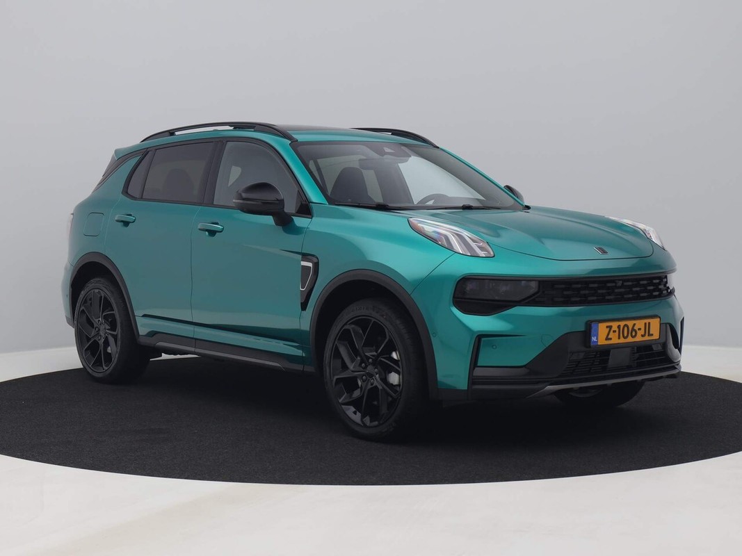 Lynk & Co 01