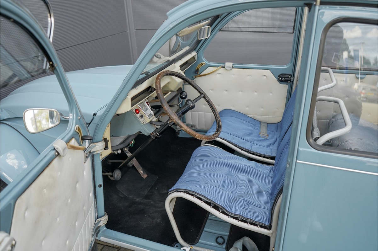 Citroën 2CV