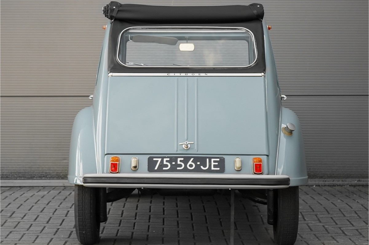 Citroën 2CV