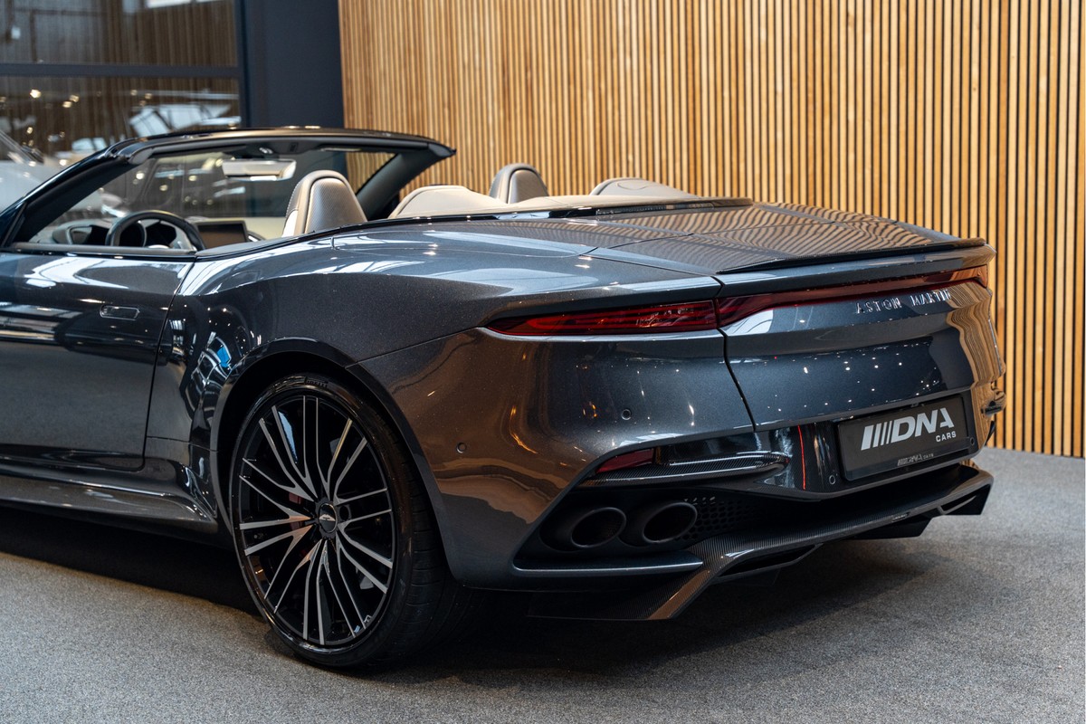 Aston Martin DBS