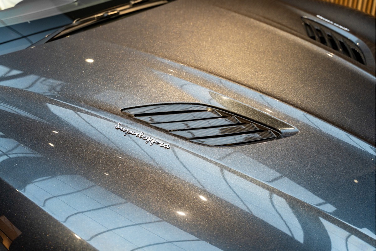 Aston Martin DBS