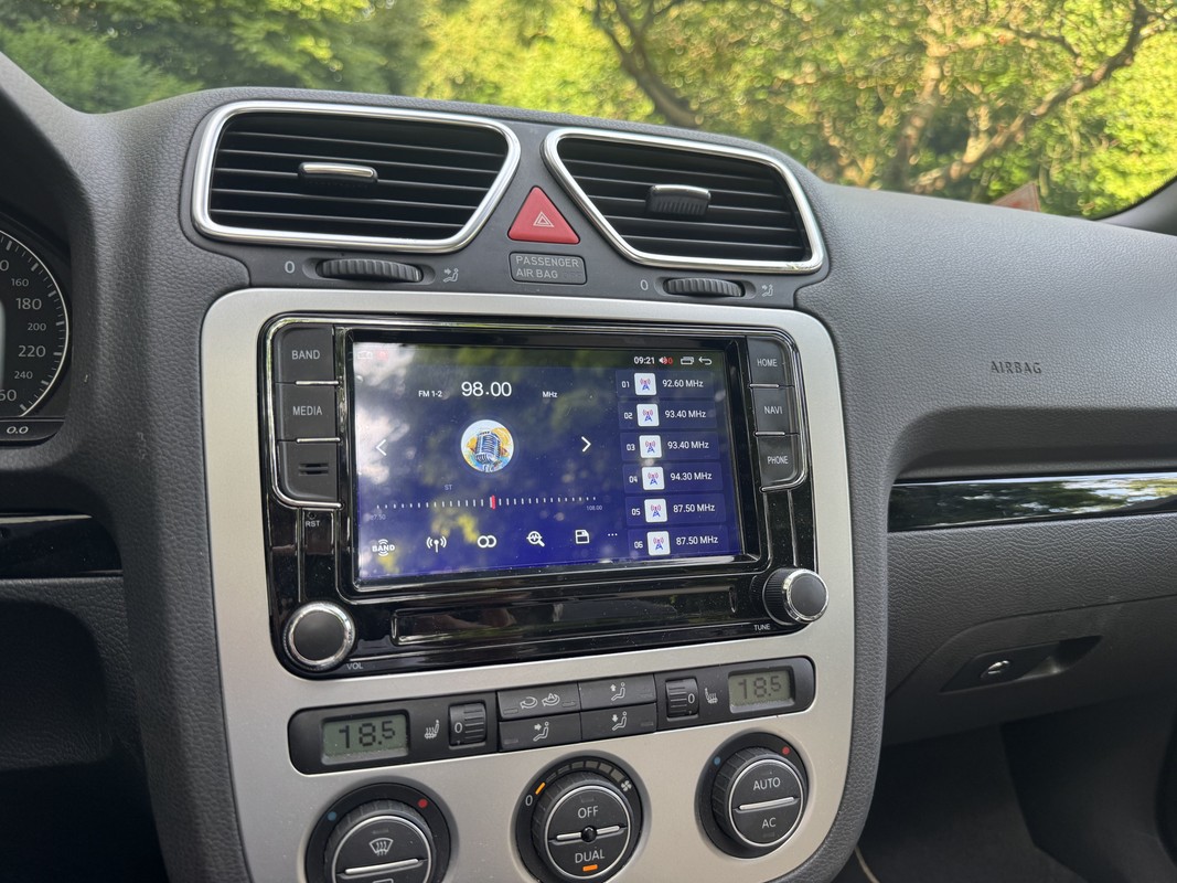Volkswagen Eos