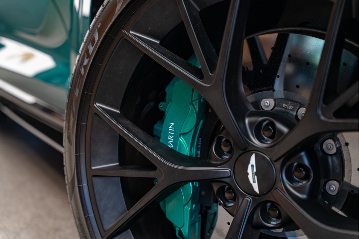 Aston Martin DBX