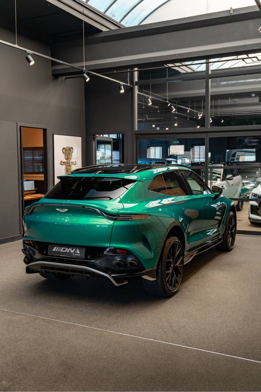 Aston Martin DBX