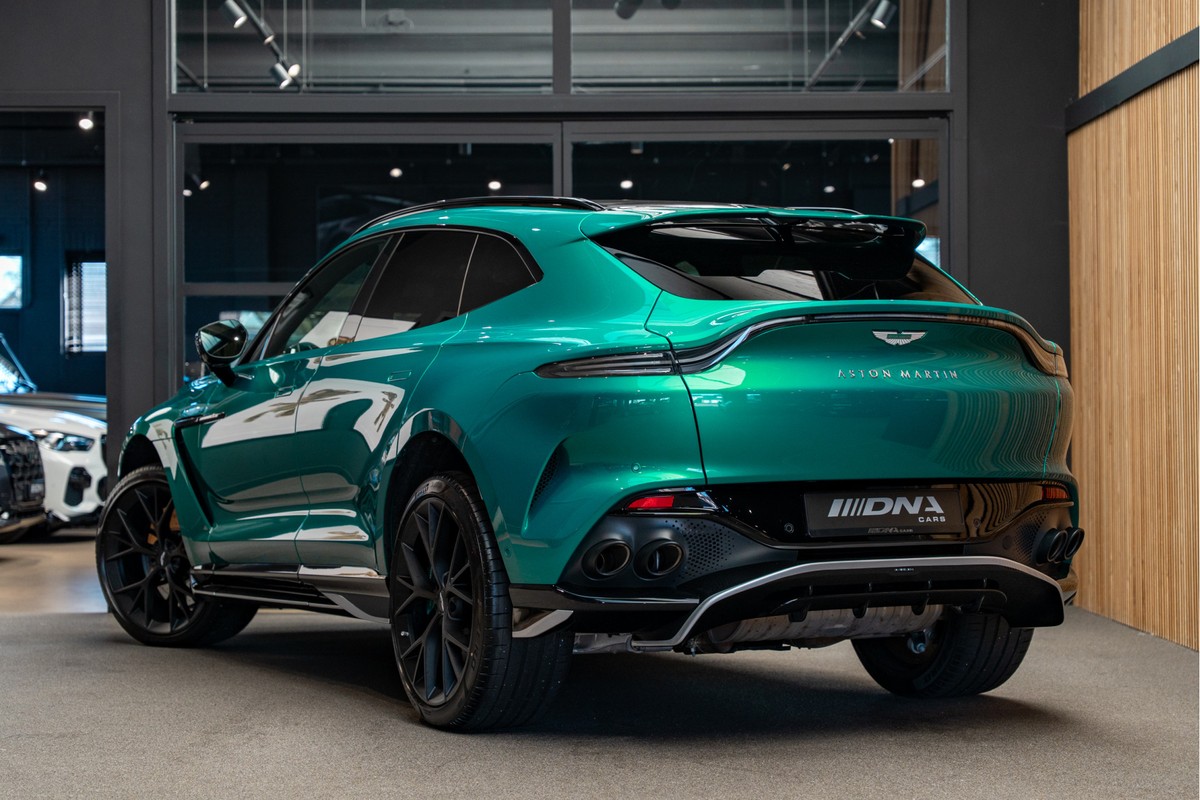 Aston Martin DBX