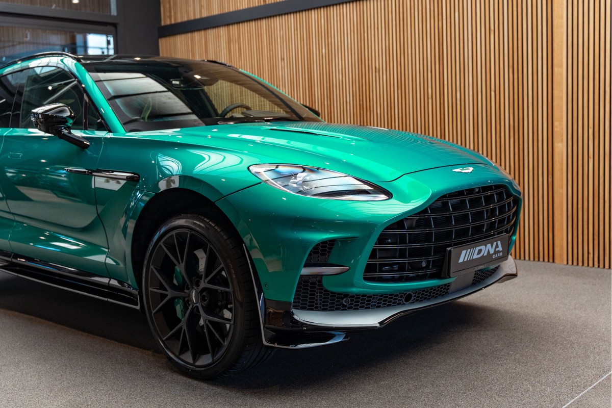 Aston Martin DBX