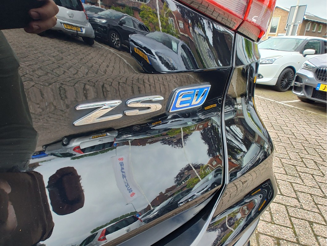 MG ZS EV