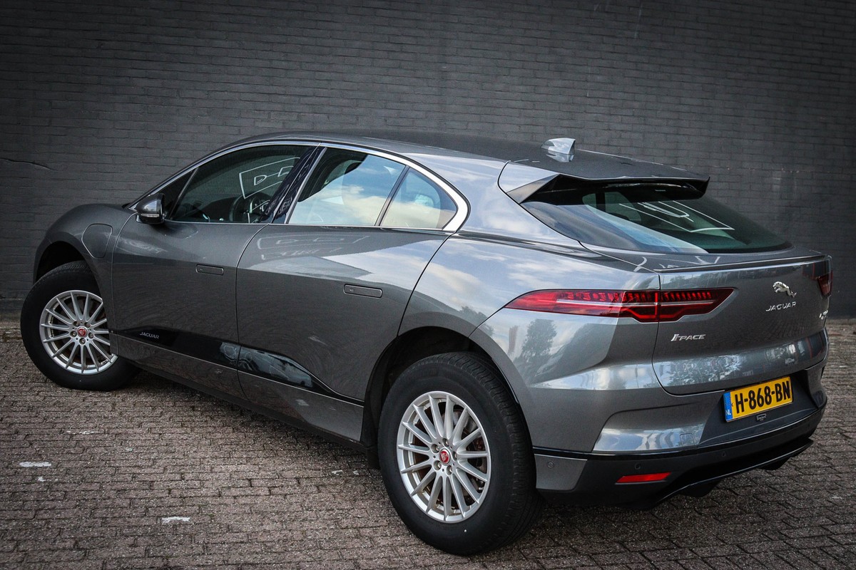 Jaguar I-PACE
