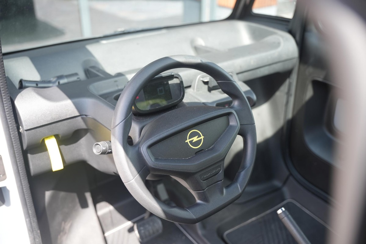 Opel Rocks-e