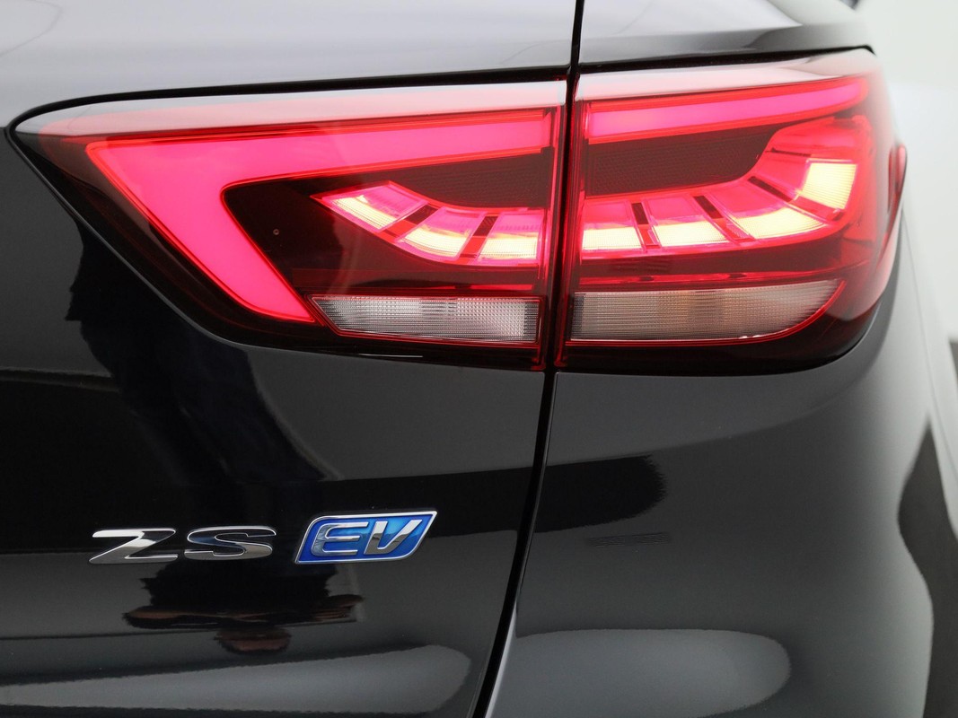 MG ZS EV