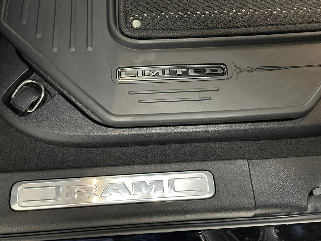Dodge Ram Pick-Up