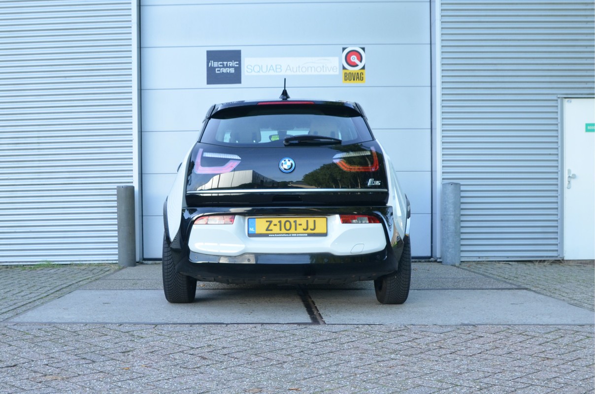 BMW i3