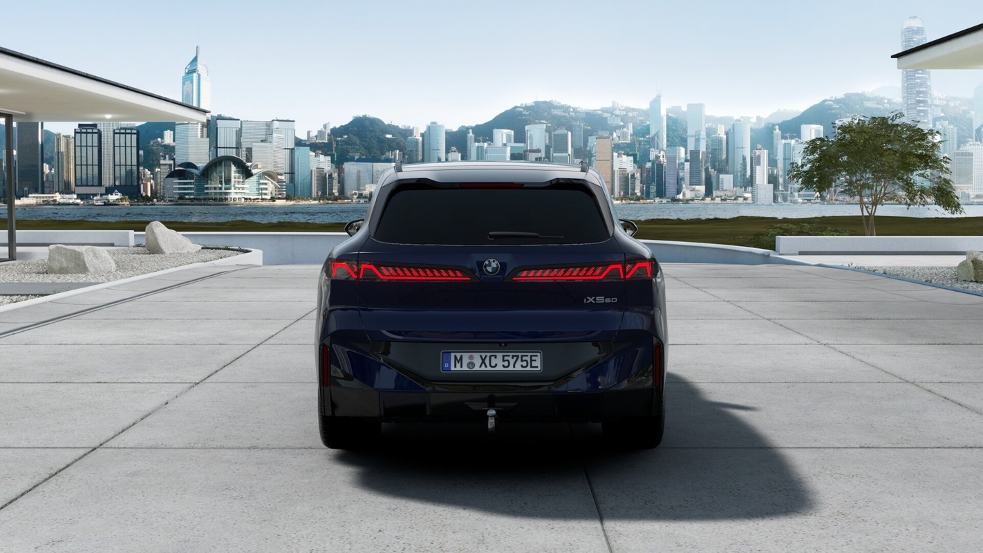 BMW iX5