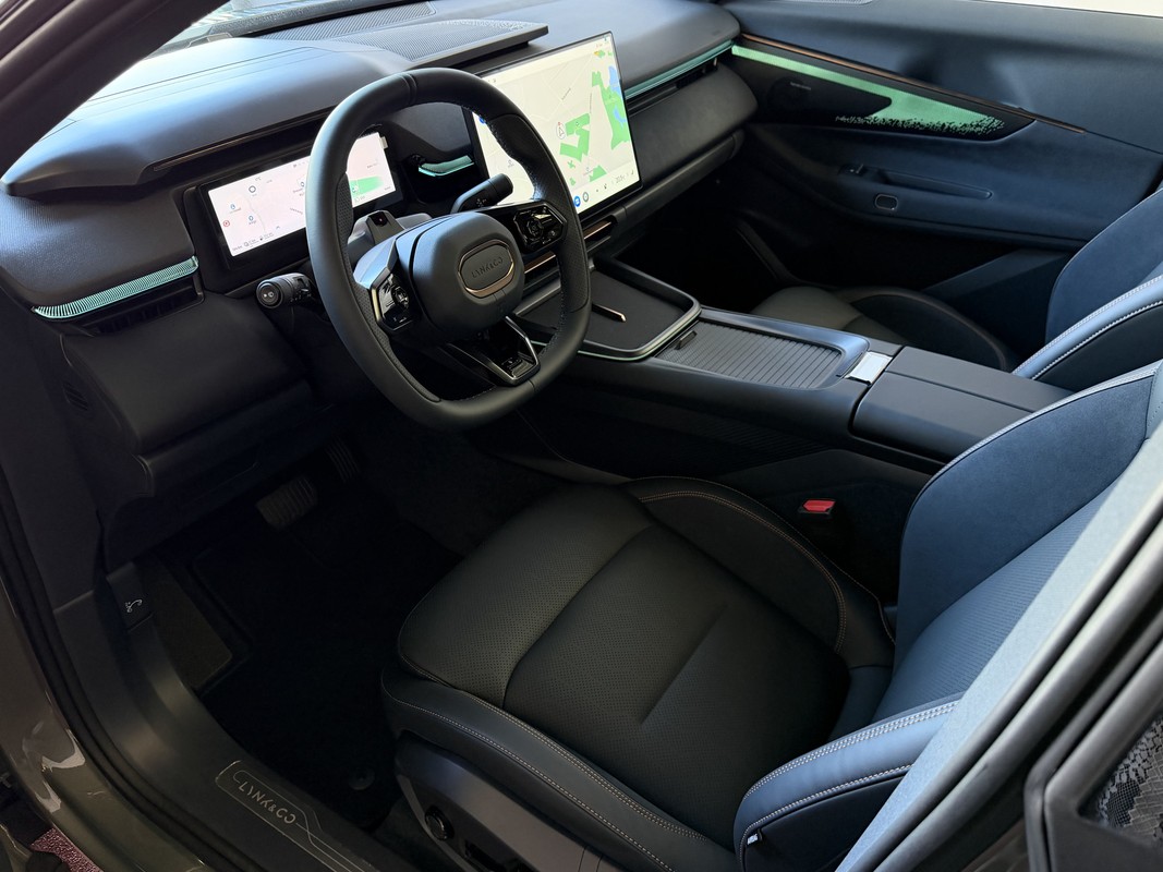 Lynk & Co 08