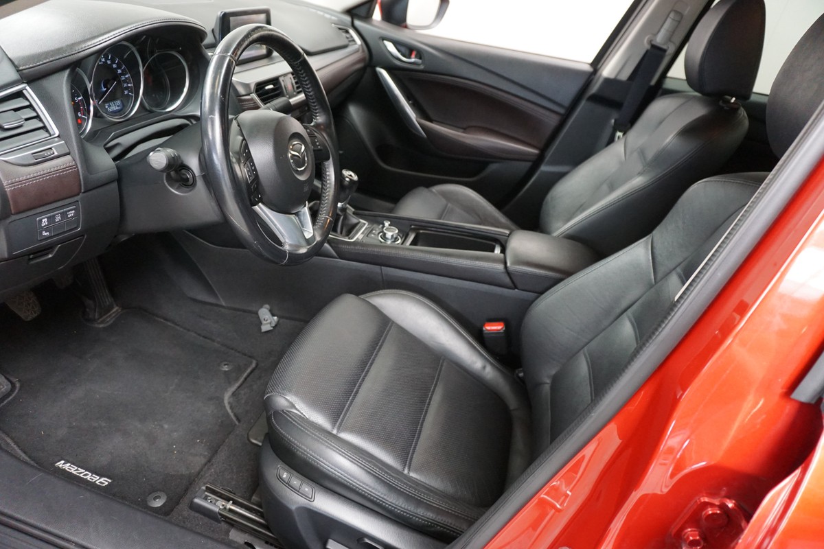 Mazda 6
