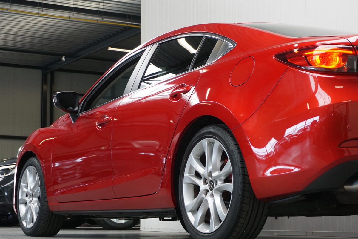 Mazda 6