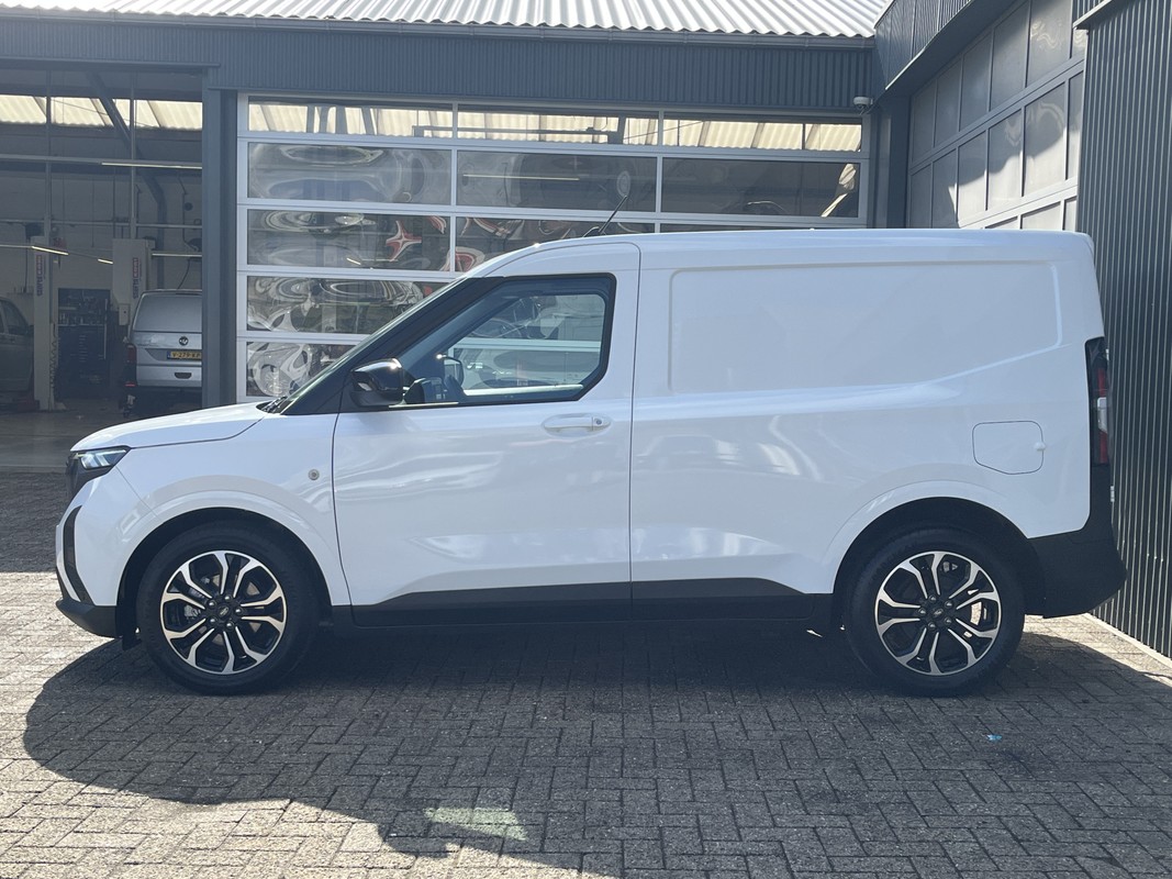 Ford Transit Courier