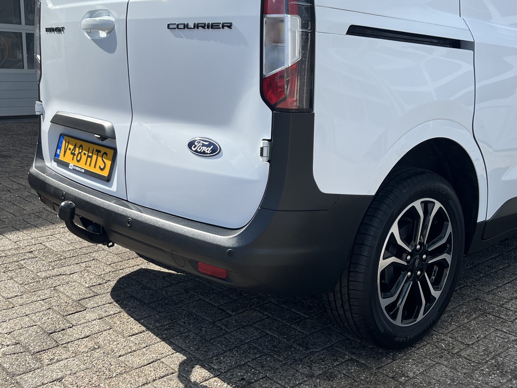 Ford Transit Courier