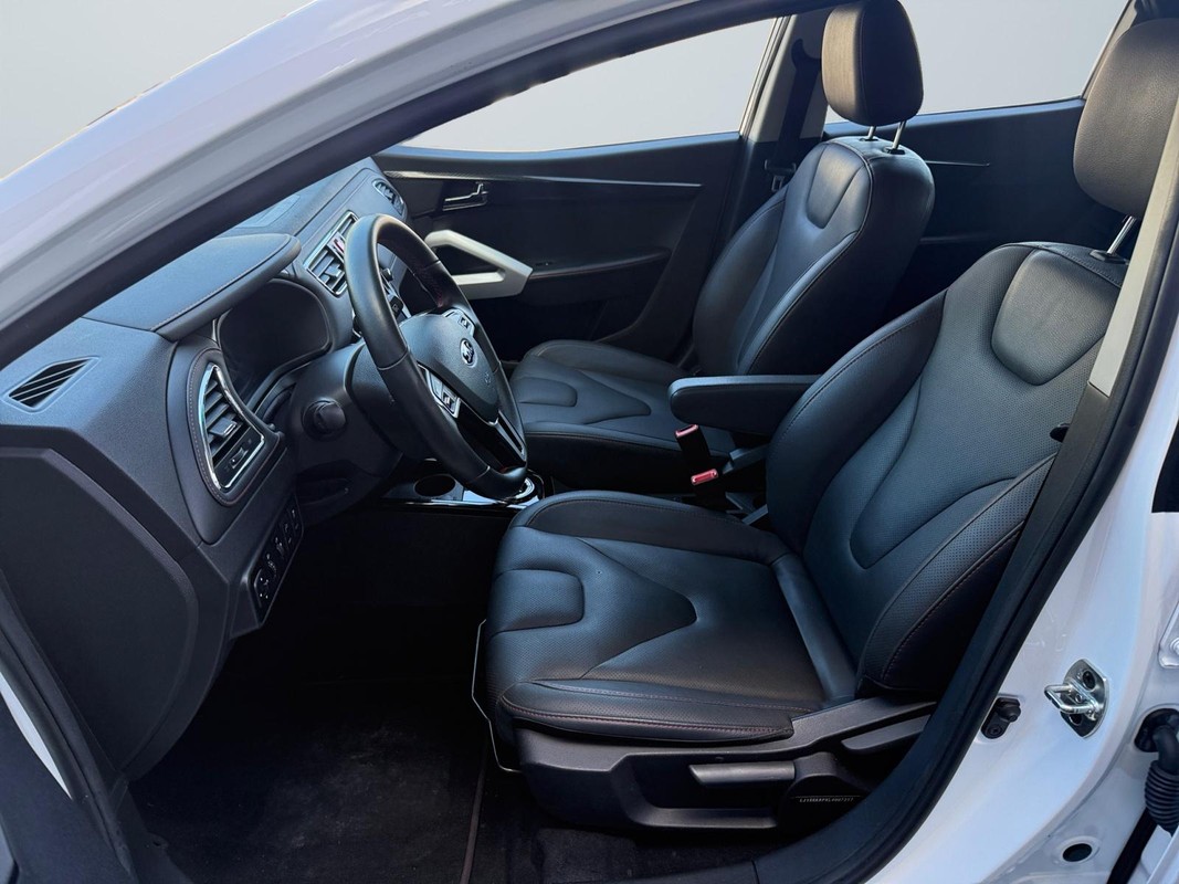 JAC iEV7S