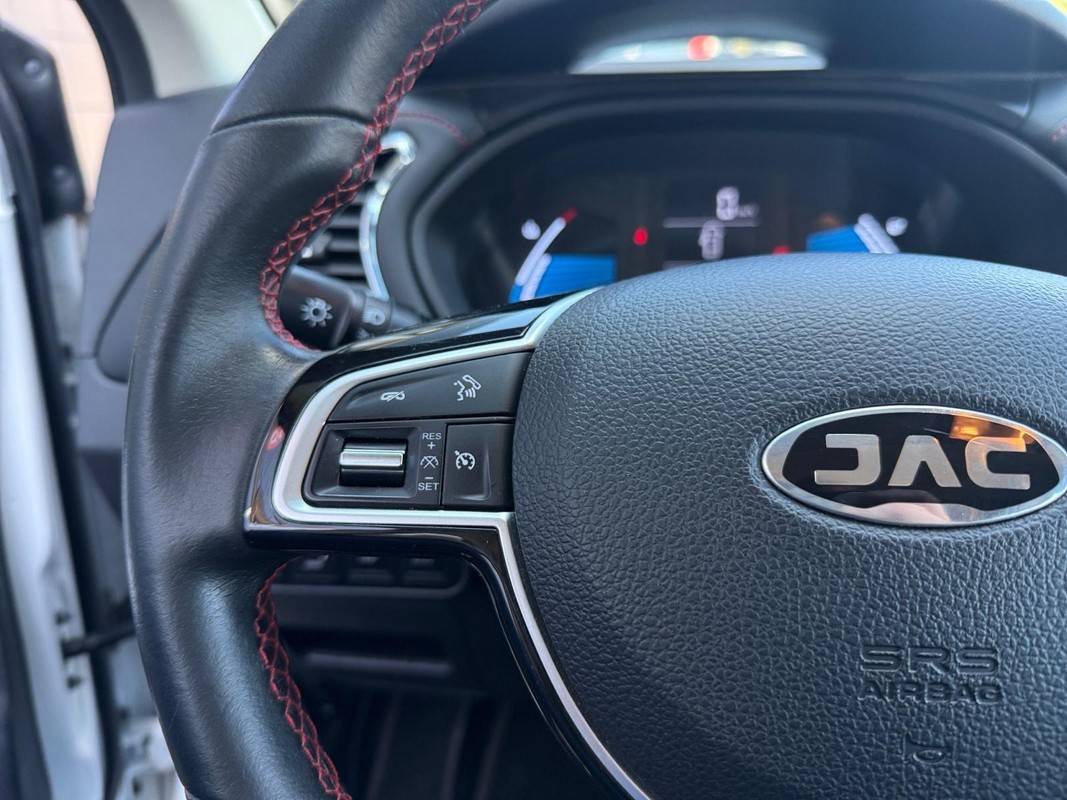 JAC iEV7S