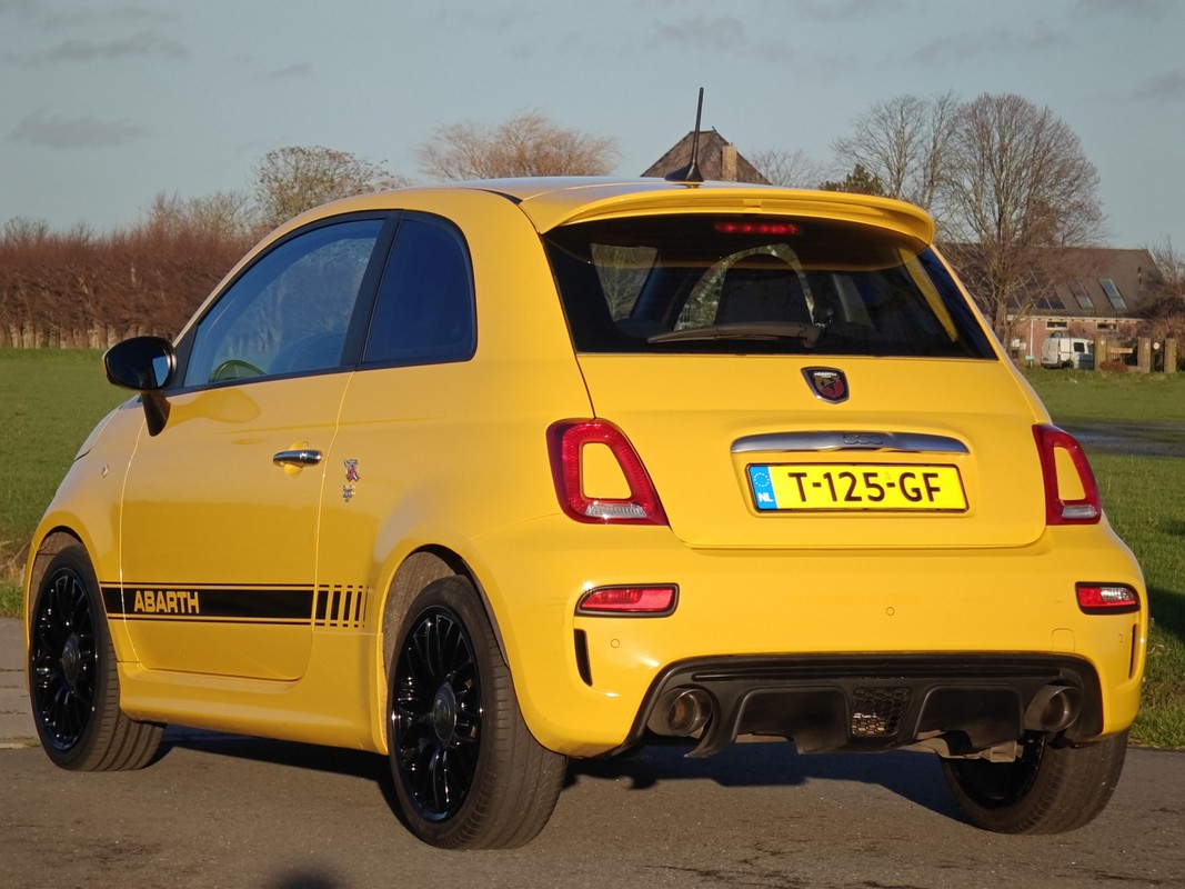 Abarth 595