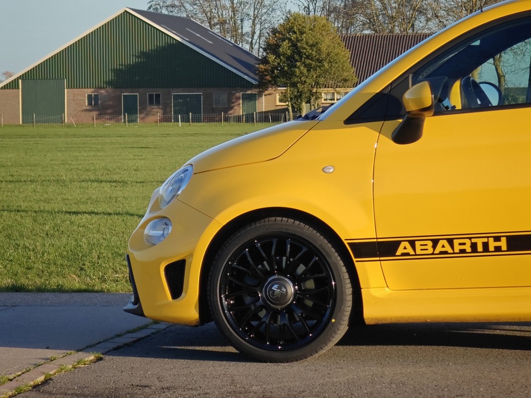 Abarth 595