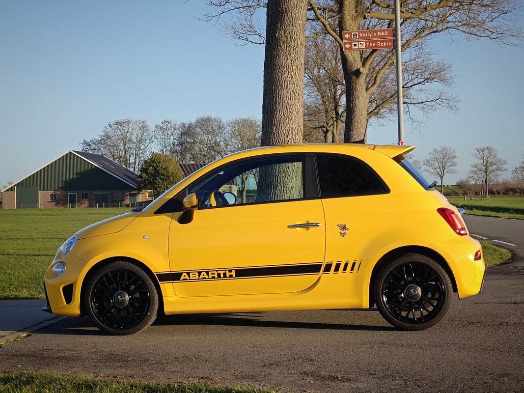 Abarth 595