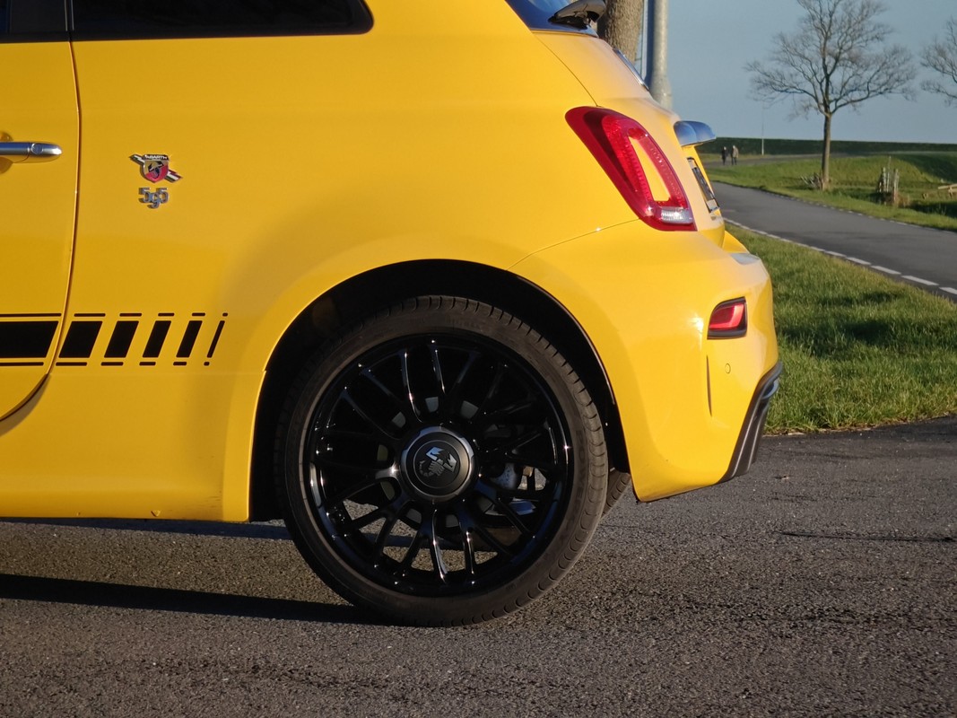 Abarth 595