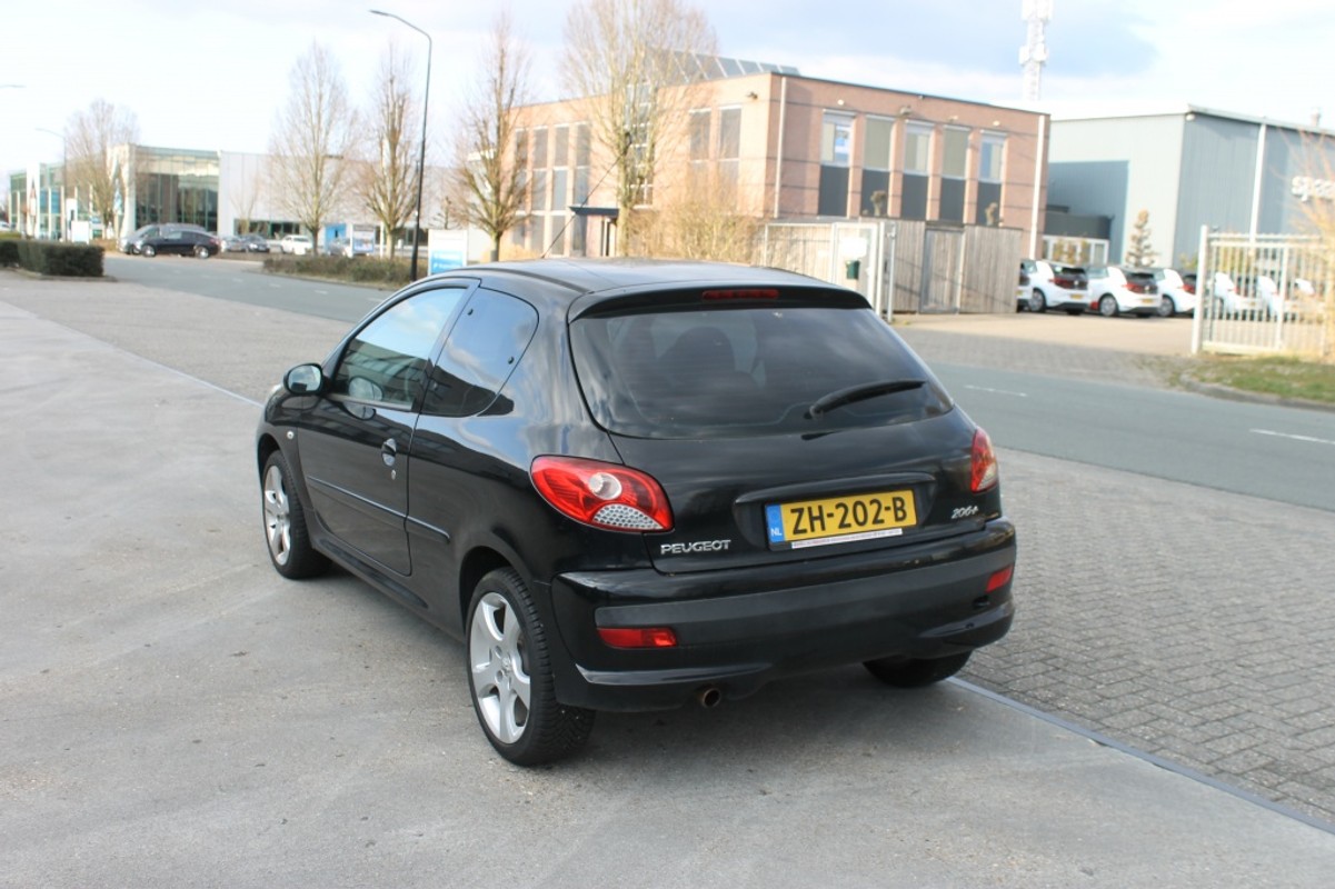 Peugeot 206