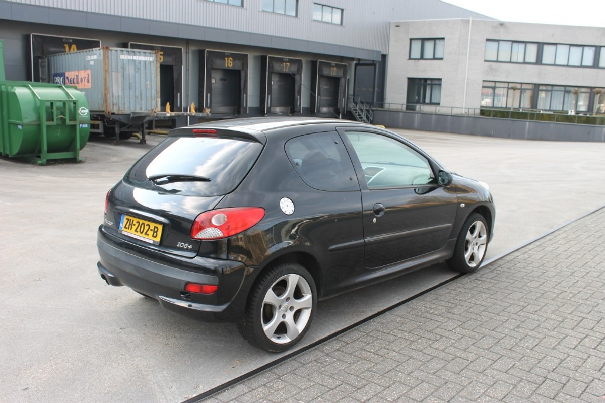 Peugeot 206