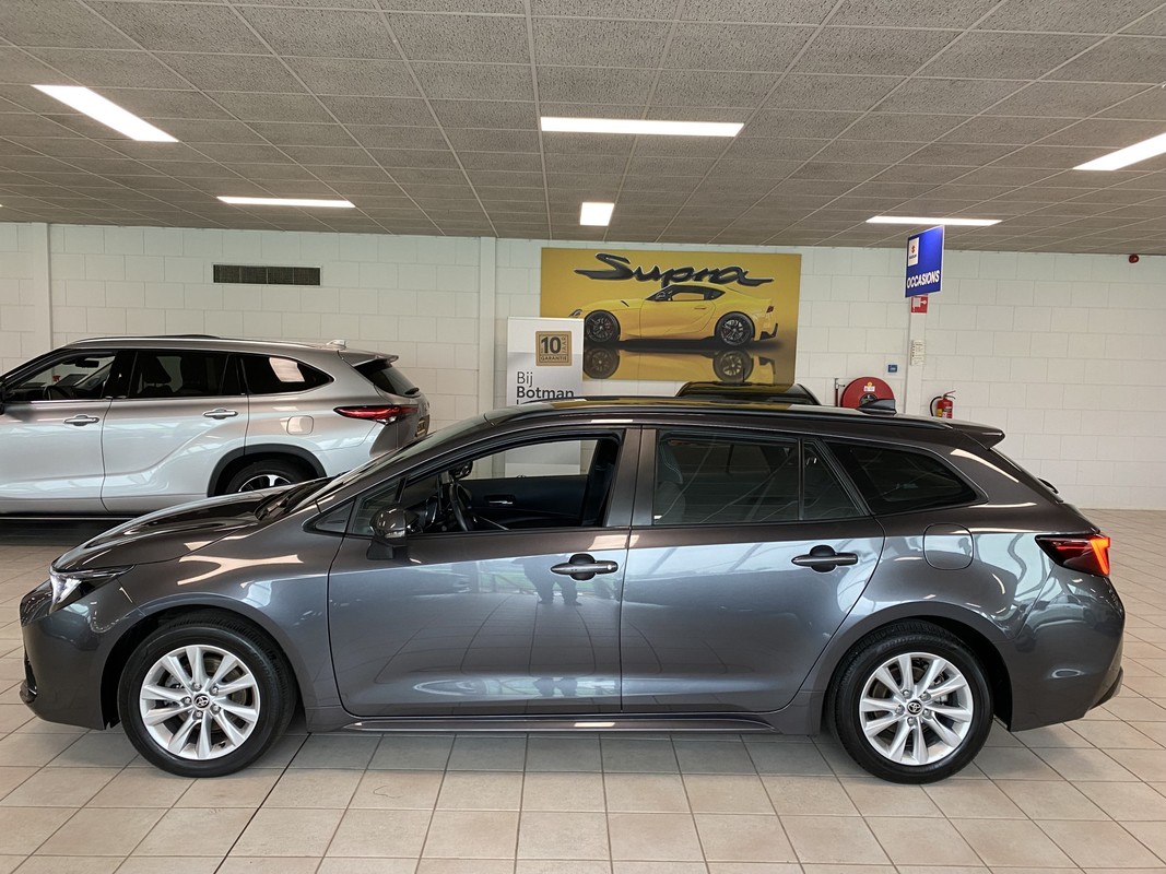Toyota Corolla Touring Sports